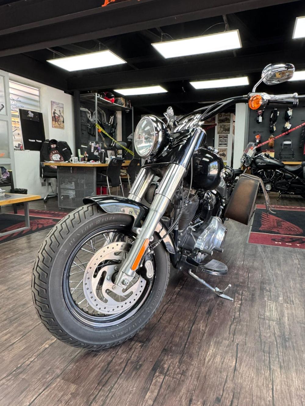 motoUsada-harley-davidson-softail-slim