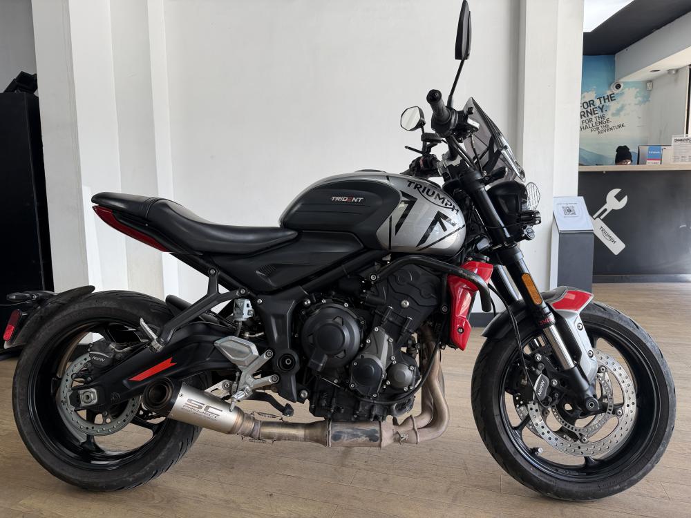 motoUsada-triumph-trident-660